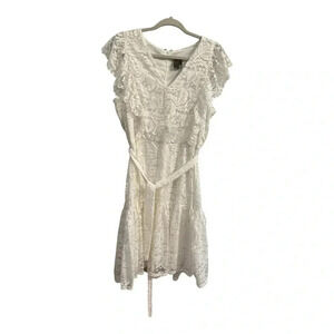 NWT Taylor White Lace Ruffle Sleeve Dress // Size 12